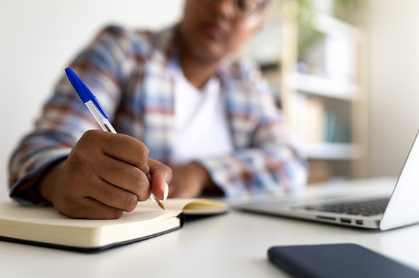 Continuing Education for Therapists: Why Lifelong Learning Matters in Counseling